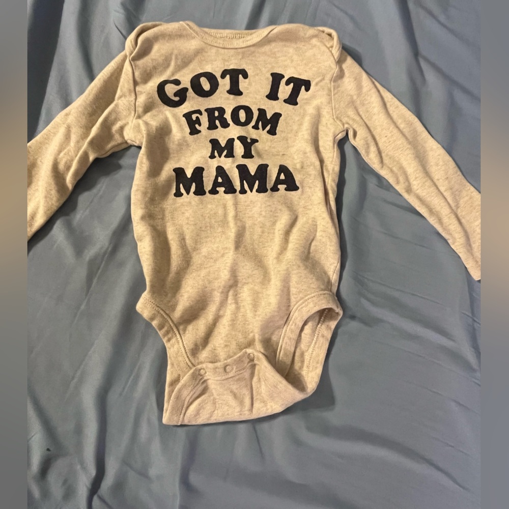 18-24 MONTH OLD NAVY ONESIE